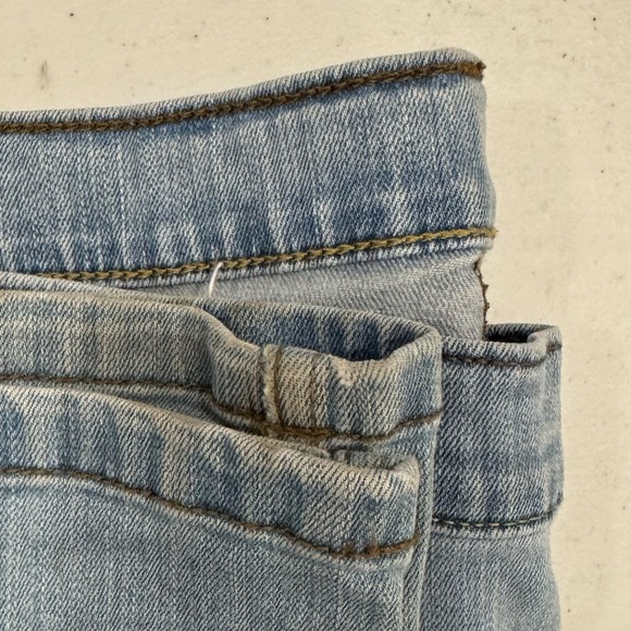 Wrangler Men's Light‎ Wash Straight Leg Jeans Size 40x30 RN 130273 - Picture 4 of 4